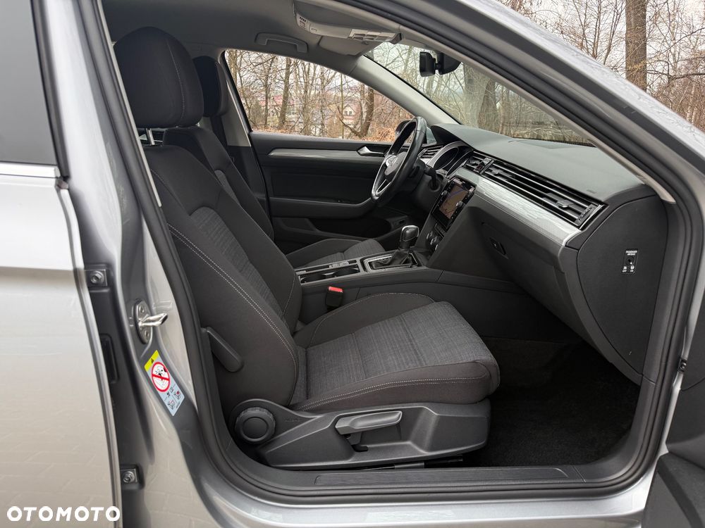 Volkswagen Passat 2.0 TDI EVO Business DSG - 23