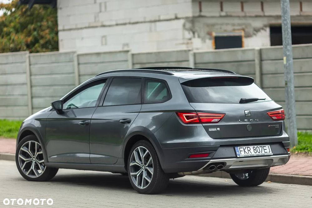 Seat Leon ST 2.0 TDI Start&Stop 4Drive DSG X-Perience - 17