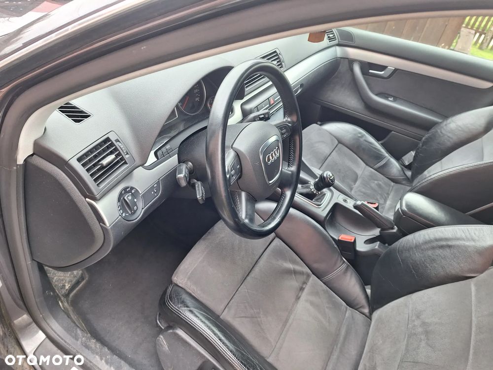 Audi A4 Limousine 2.0 TDI DPF - 14