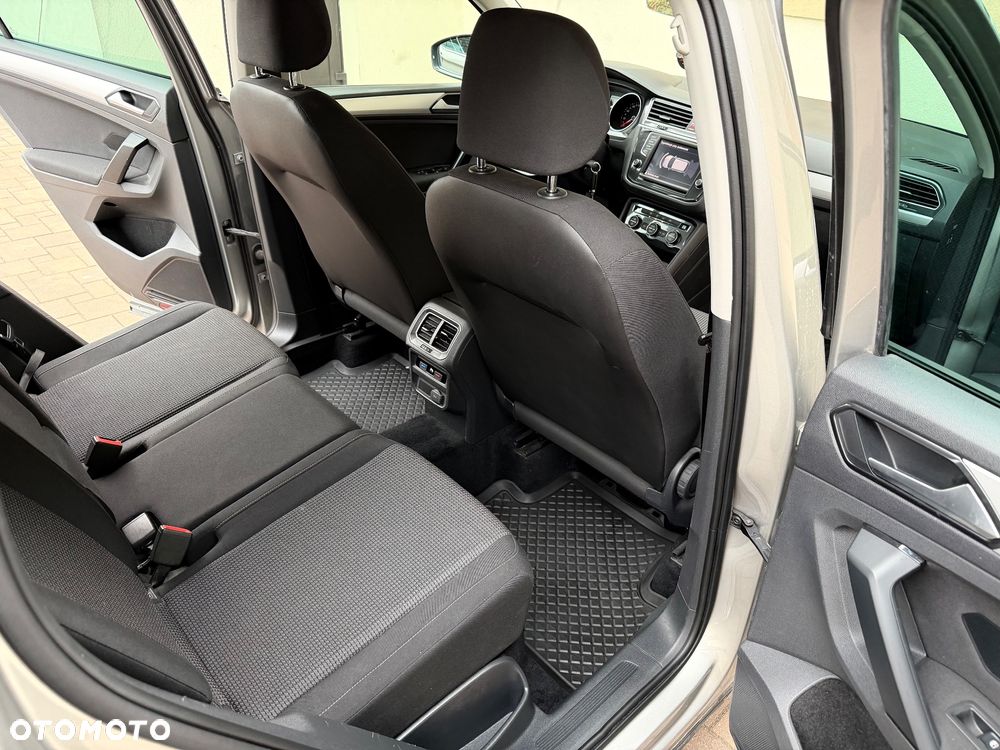 Volkswagen Tiguan 2.0 TDI SCR 4Motion (BlueMotion Tech) Comfortline - 28
