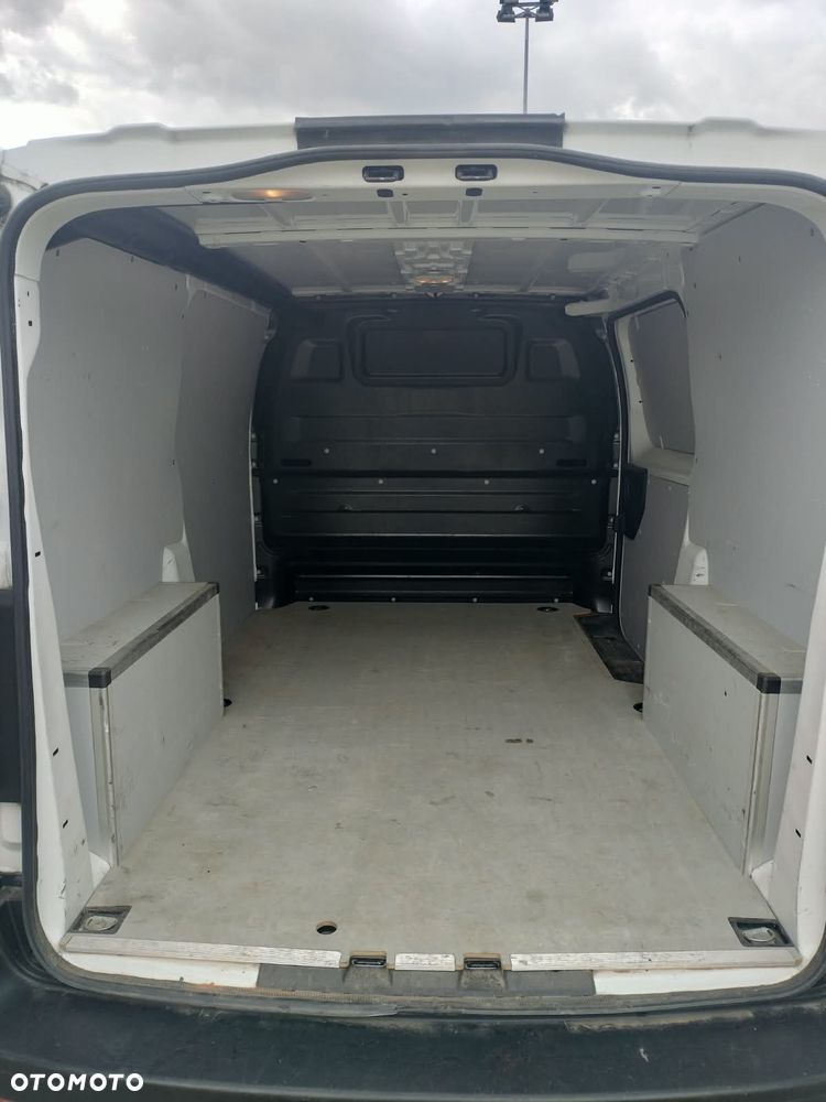 Opel VIVARO - 16