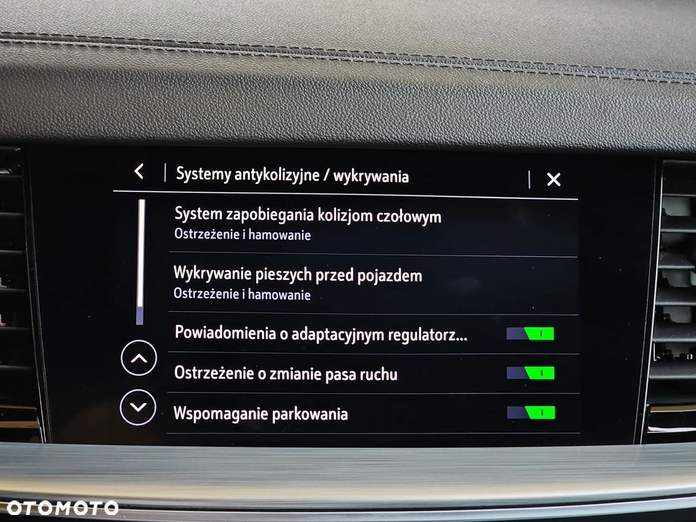 Opel Insignia 2.0 T 4x4 GSi S&S - 29