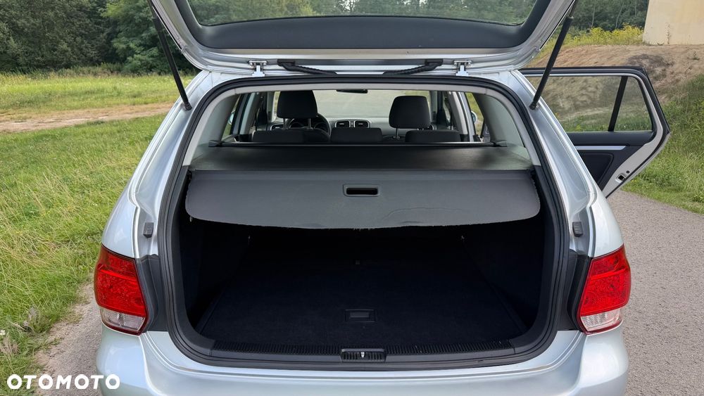 Volkswagen Golf 1.6 TDI DPF Team - 28
