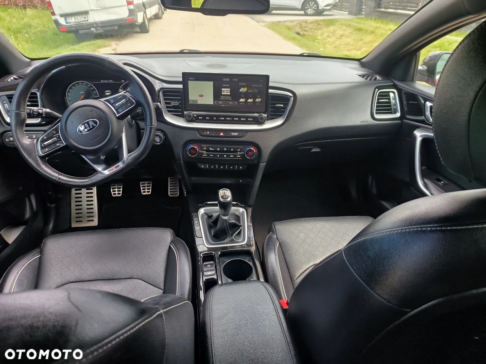 Kia ProCeed - 36