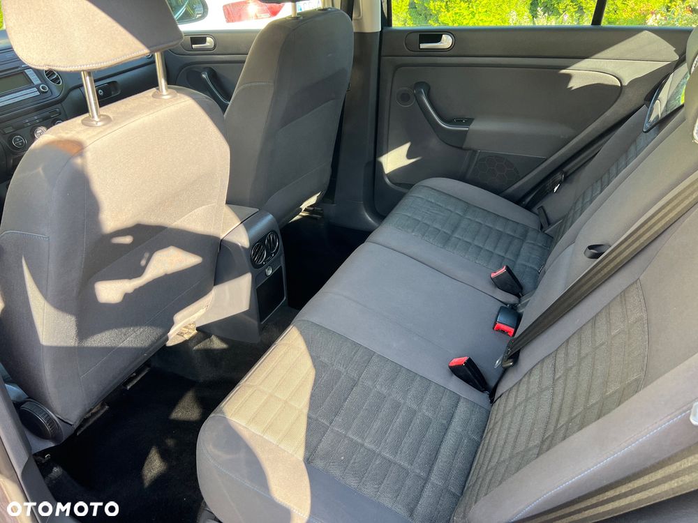 Volkswagen Golf V 1.9 TDI Comfortline - 6