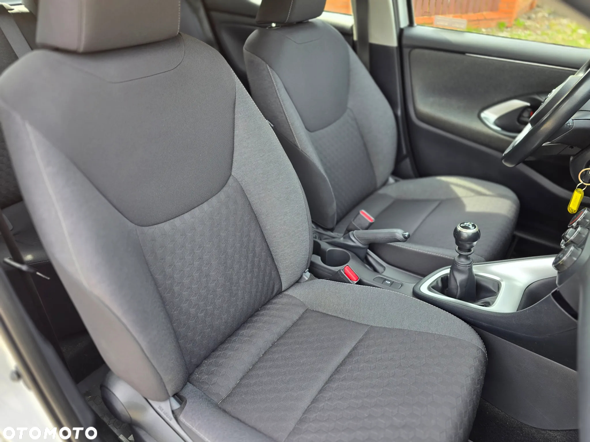 Toyota Yaris - 24