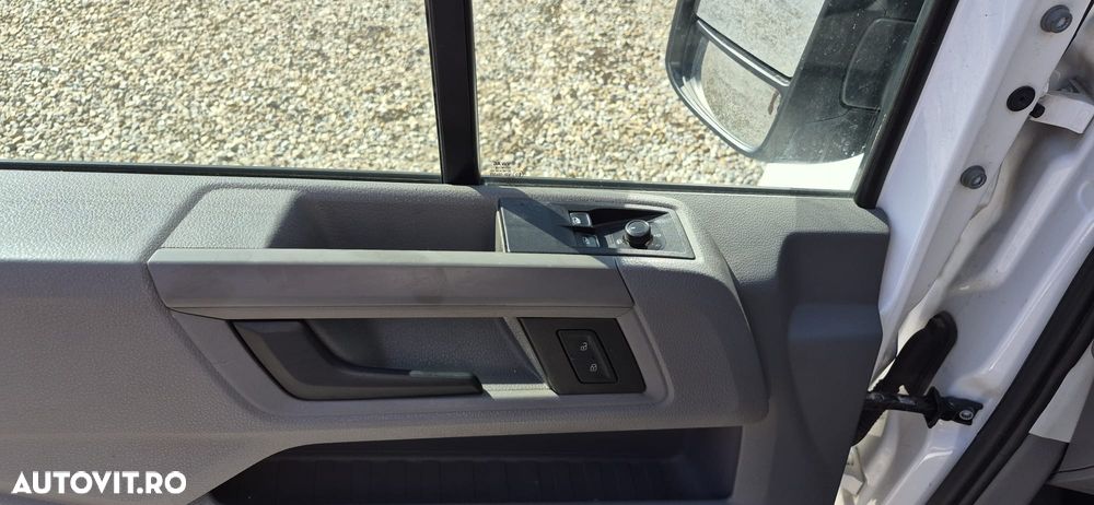 Volkswagen Crafter - 11
