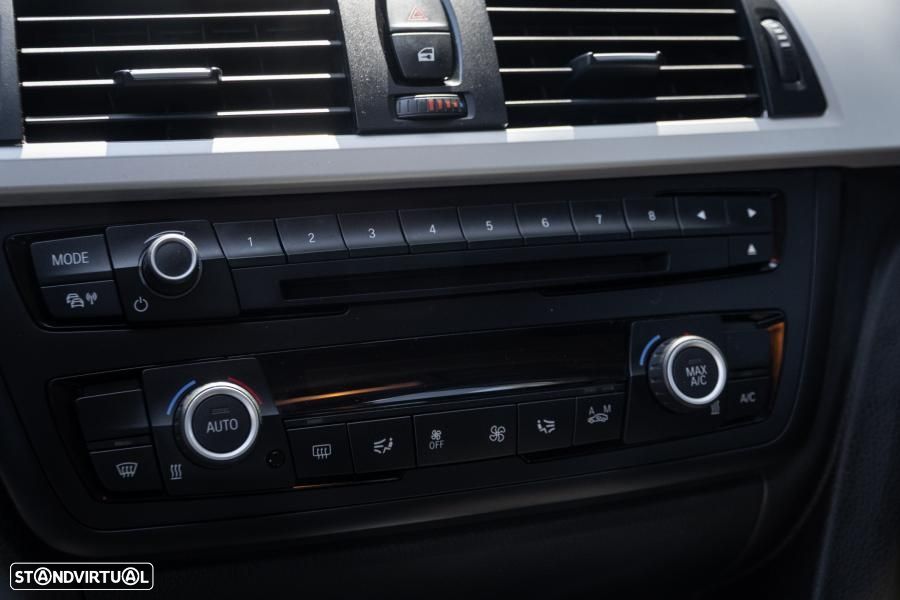 BMW 320 d xDrive Auto - 34