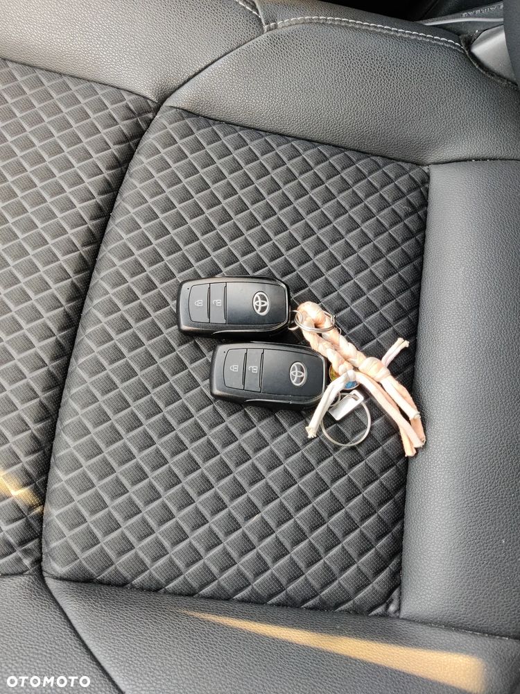 Toyota Yaris Hybrid 1.5 Selection Elegant - 11