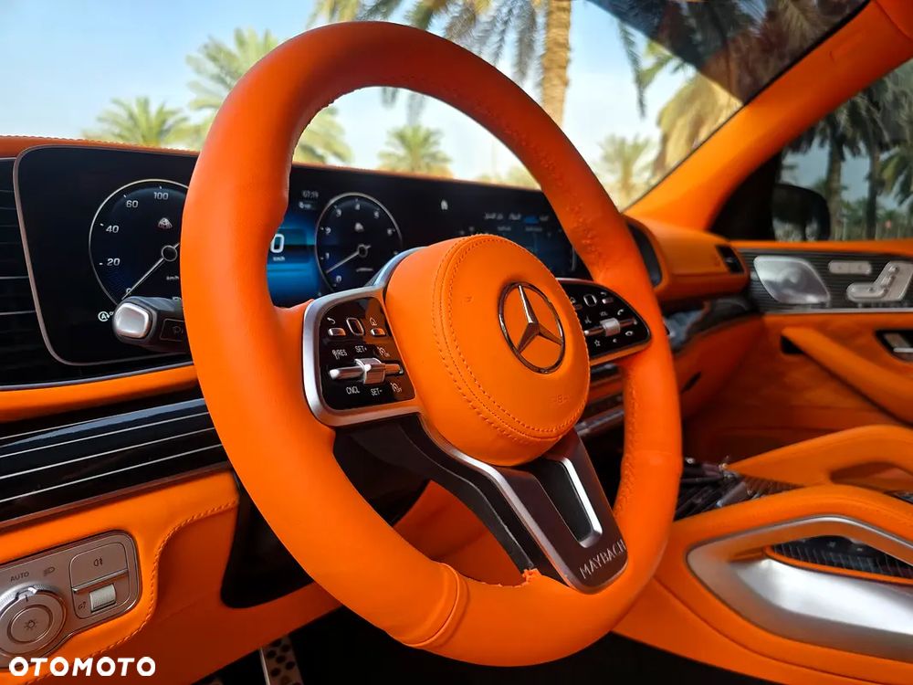 Mercedes-Benz GLS - 10