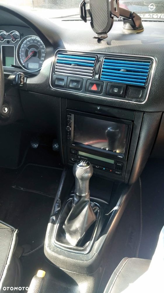 Volkswagen Golf - 3