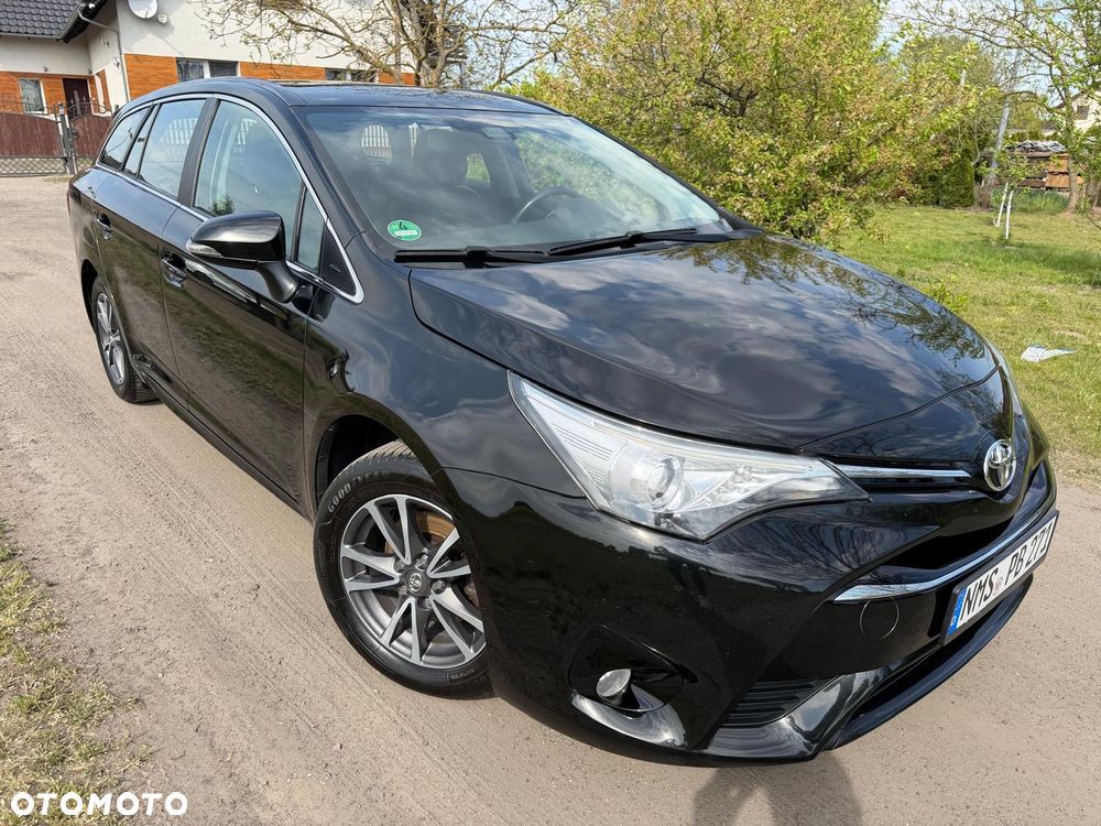 Toyota Avensis 1.8 Premium EU5 - 29