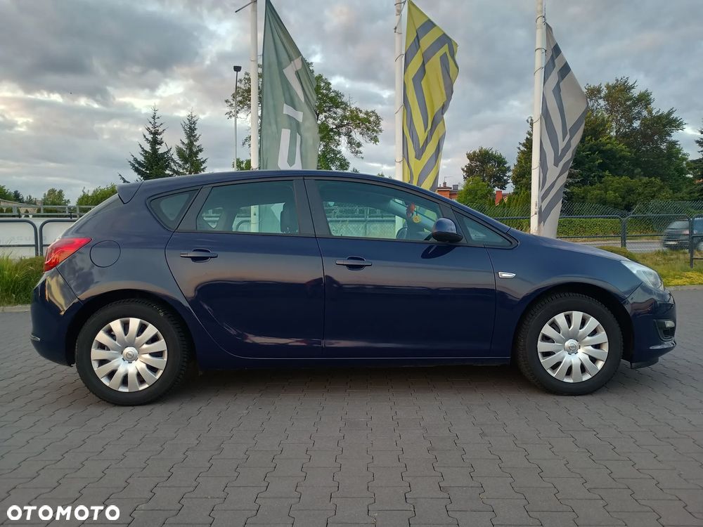 Opel Astra 1.4 ecoFLEX - 10