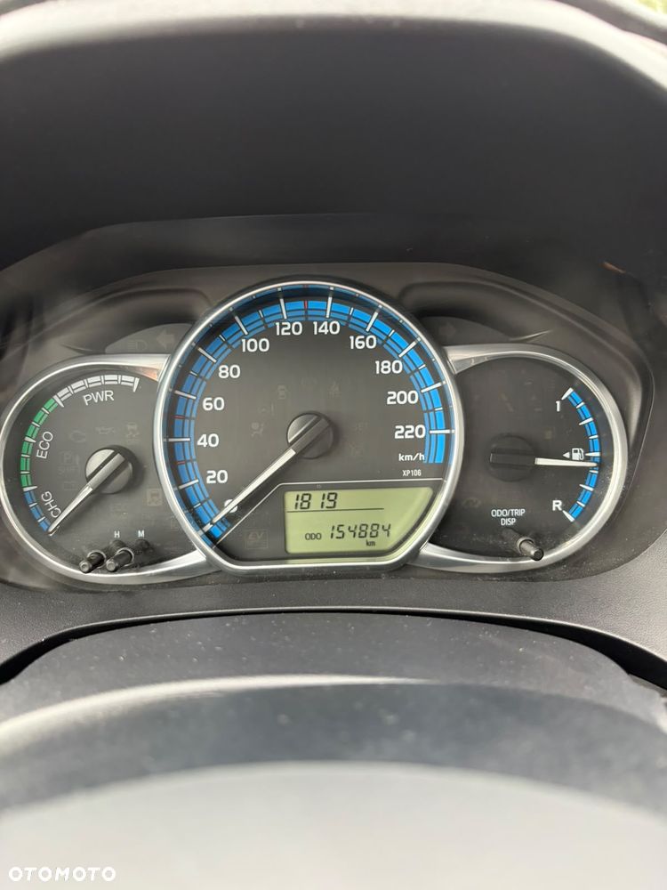Toyota Yaris - 16
