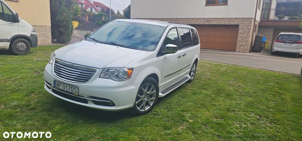 Chrysler Town & Country 3.6 Limited - 1
