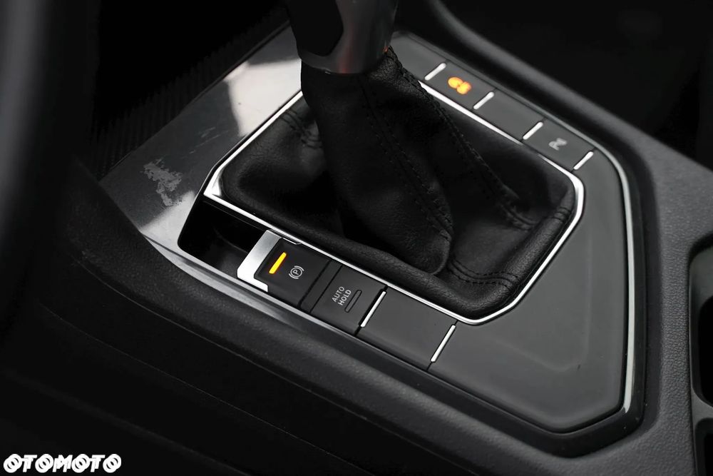 Volkswagen Tiguan - 11