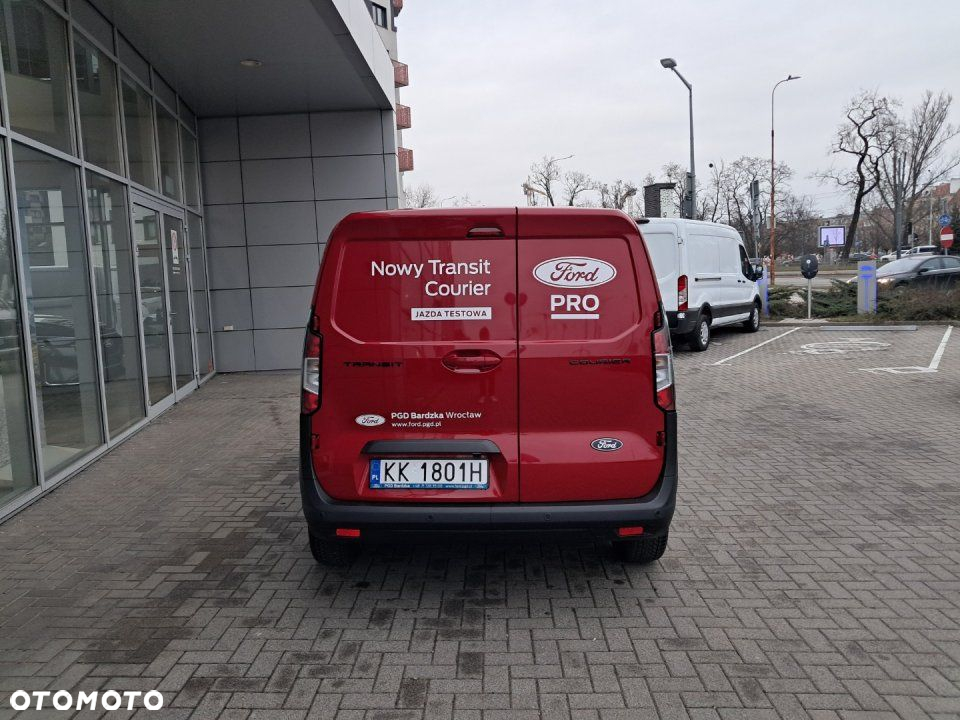 Ford Transit Courier - 6