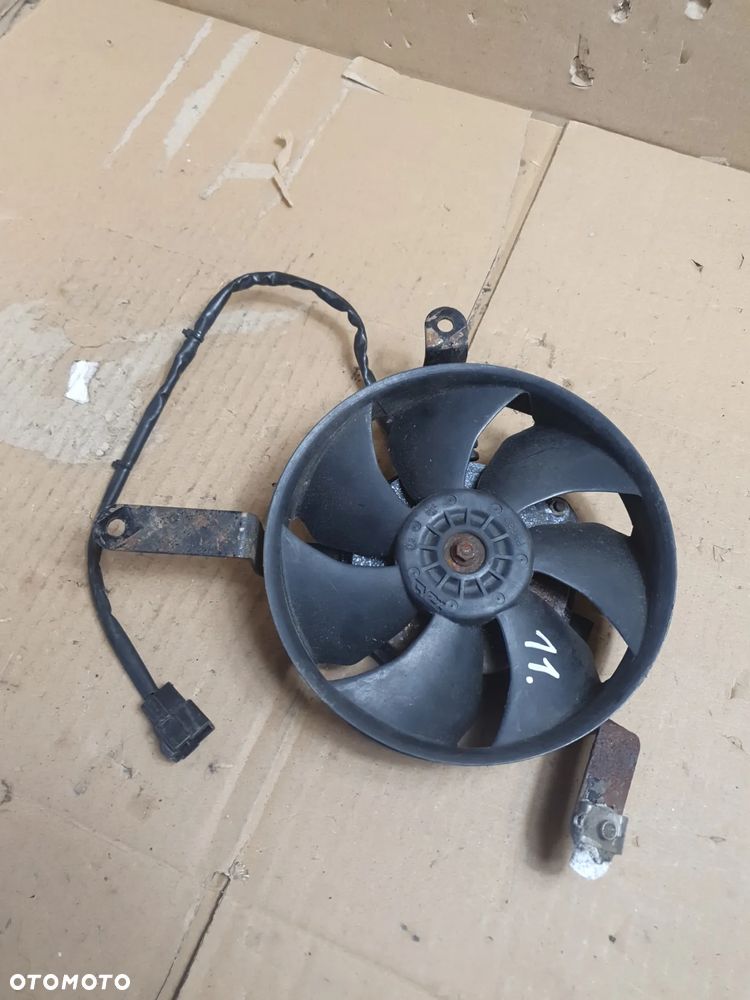 } Yamaha YZF-R6 600 RJ05 / RJ09 (2003 - 2004) Wentylator silniczek wentylatora chłodnicy - 2