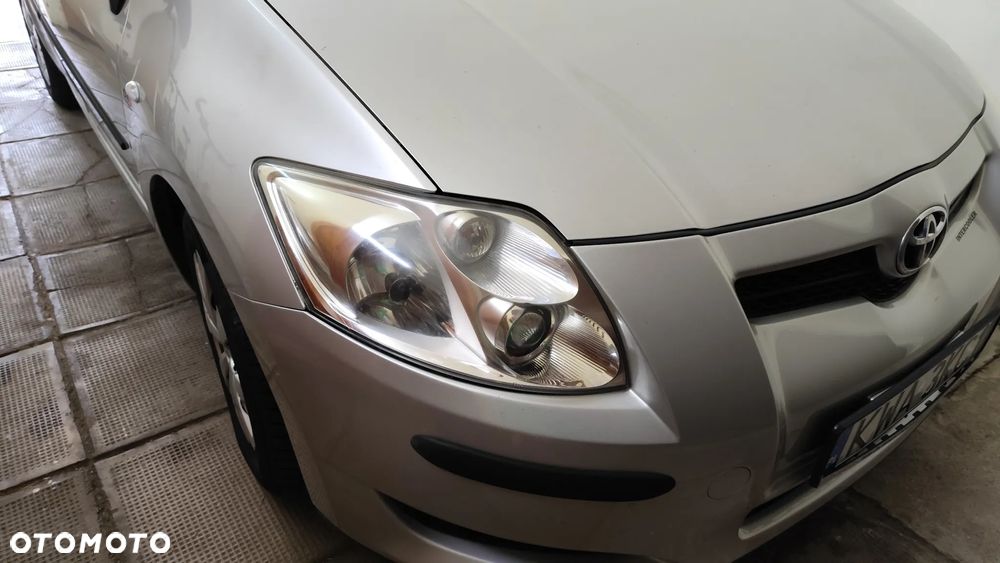 Toyota Auris - 7