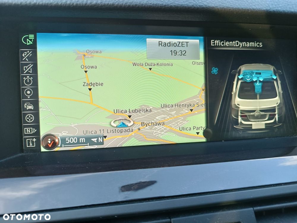 BMW Seria 5 528i xDrive Sport-Aut - 24