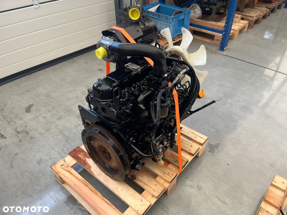 SILNIK Yanmar 4TNE84-TRZ2C 42.7 kVA 4TNE 84 1,995L cena 14000netto - 5