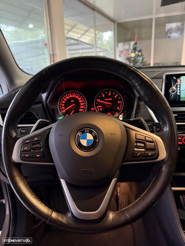 BMW 220 Active Tourer d Aut. Luxury Line - 11