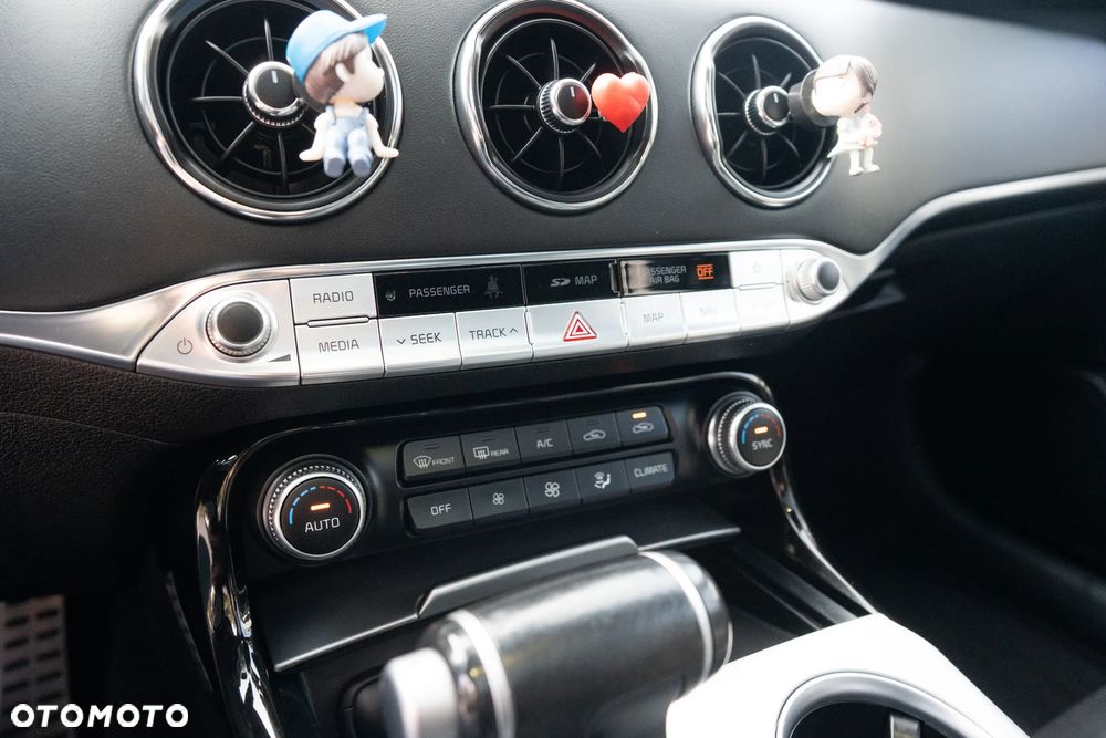 Kia Stinger - 17