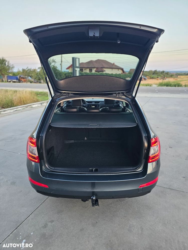 Skoda Octavia 2.0 TDI Style - 15