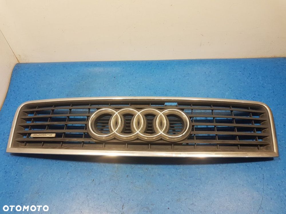 AUDI A6 C5 2.5 TDI ATRAPA / GRILL - 1
