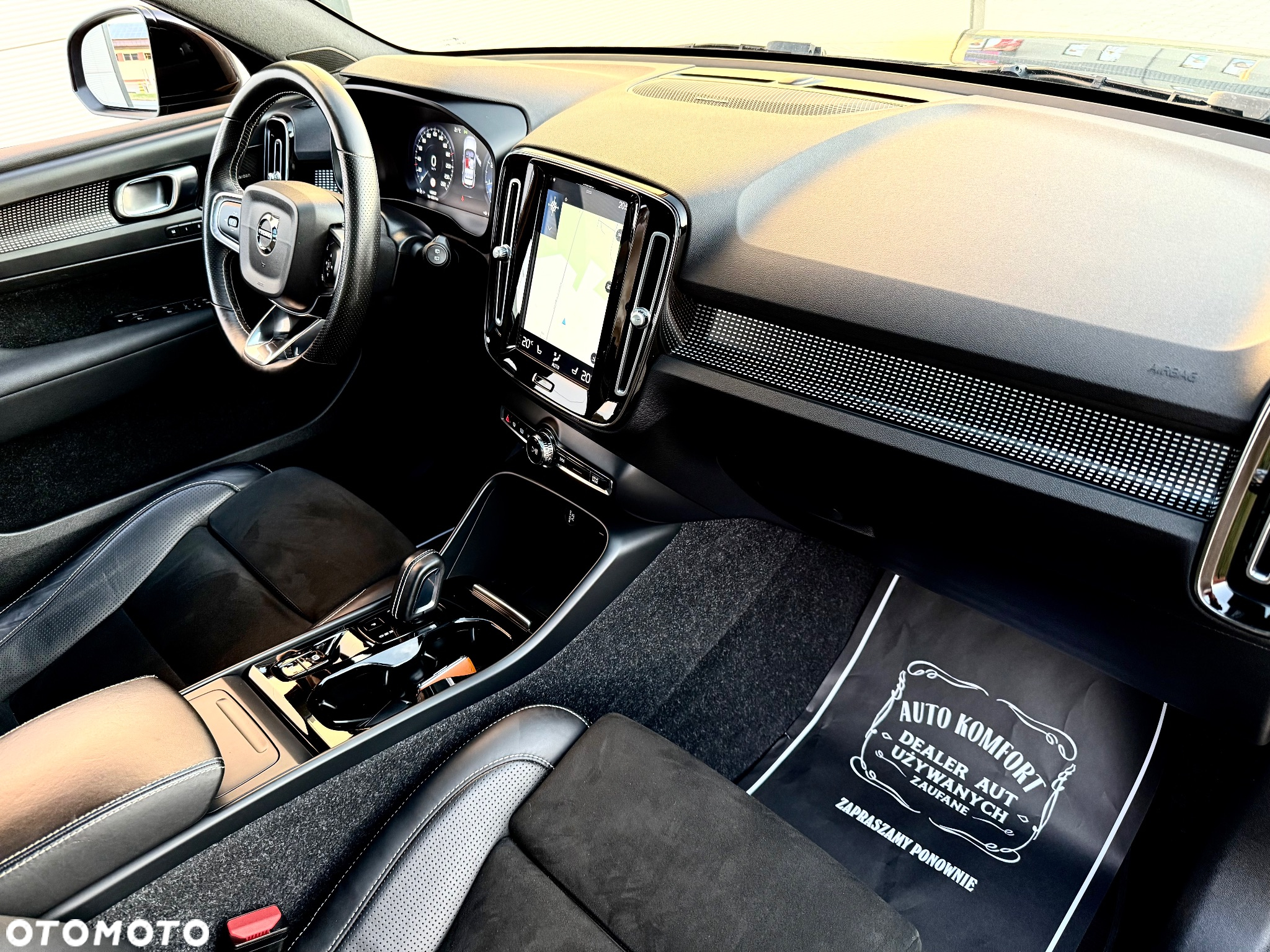 Volvo XC 40 T3 Geartronic RDesign - 30