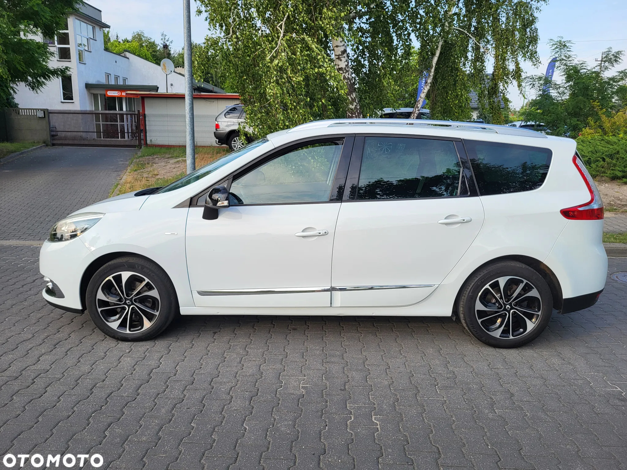 Renault Scenic 2.0 16V 140 CVT Dynamique - 3