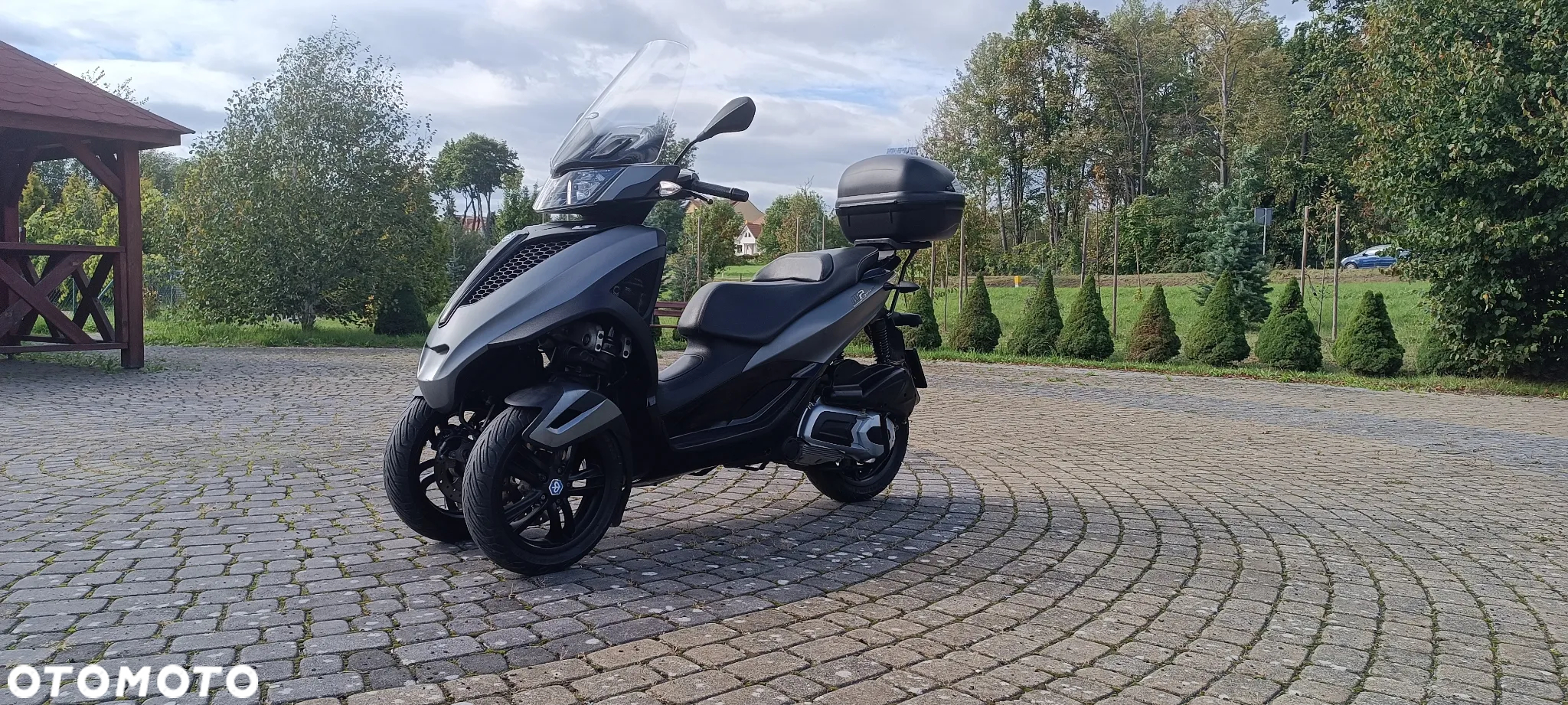 Piaggio MP-3 - 3