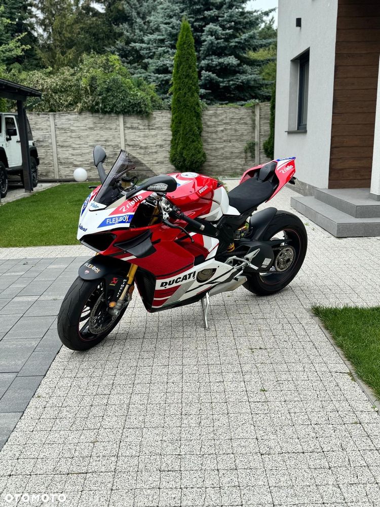 Ducati Panigale V4S - 2