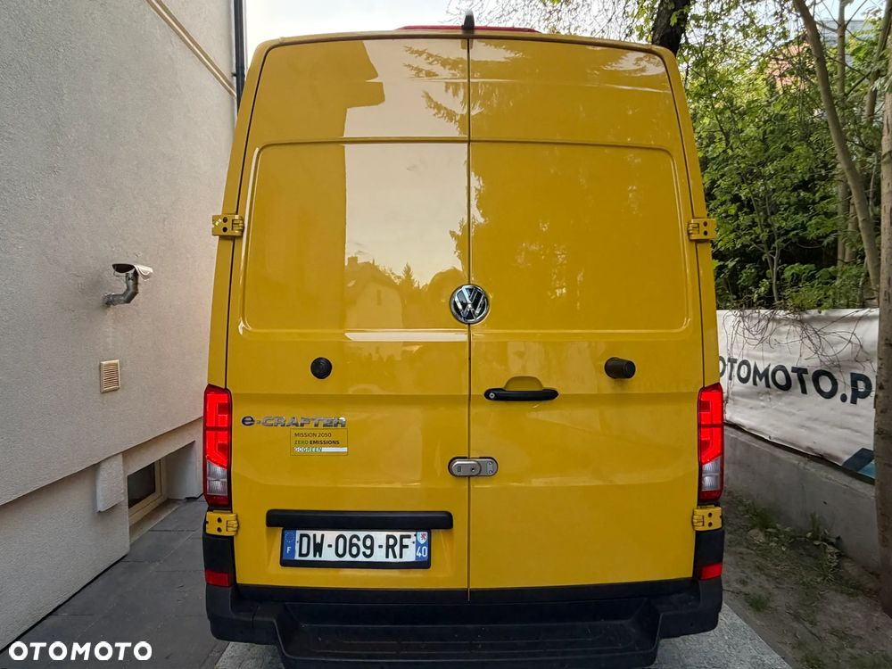 Volkswagen E-CRAFTER - 11