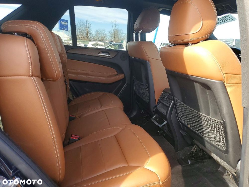 Mercedes-Benz GLE - 13