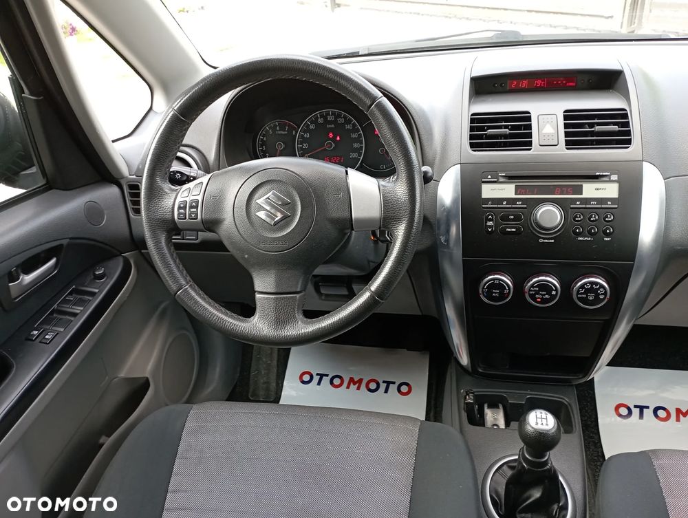 Suzuki SX4 1.6 VVT 4x2 Comfort - 9