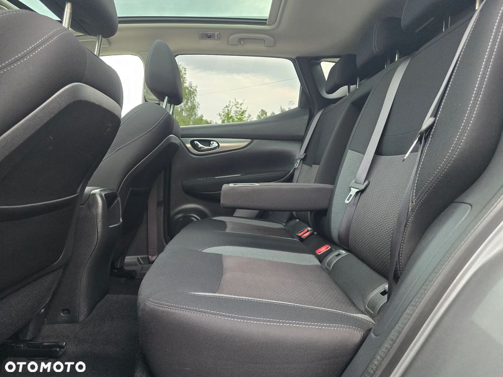 Nissan Qashqai 1.6 DIG-T N-Connecta - 26