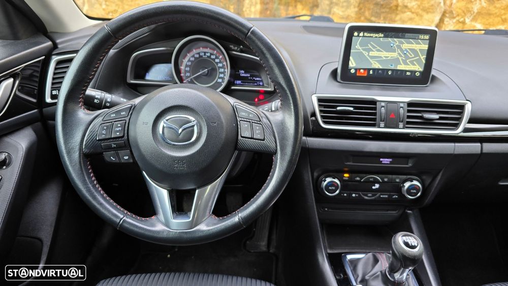 Mazda 3 Hatchback - 12