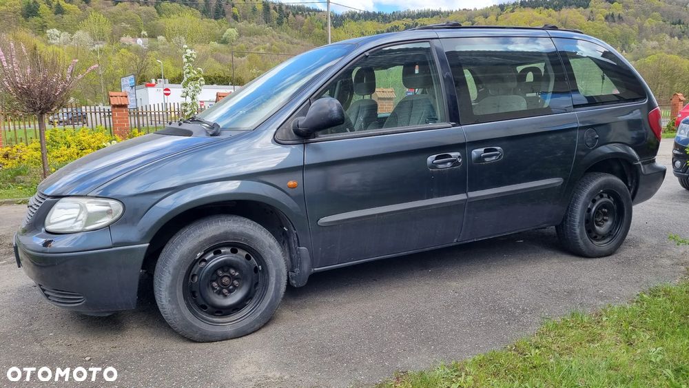 Chrysler Voyager 2.4 SE - 2