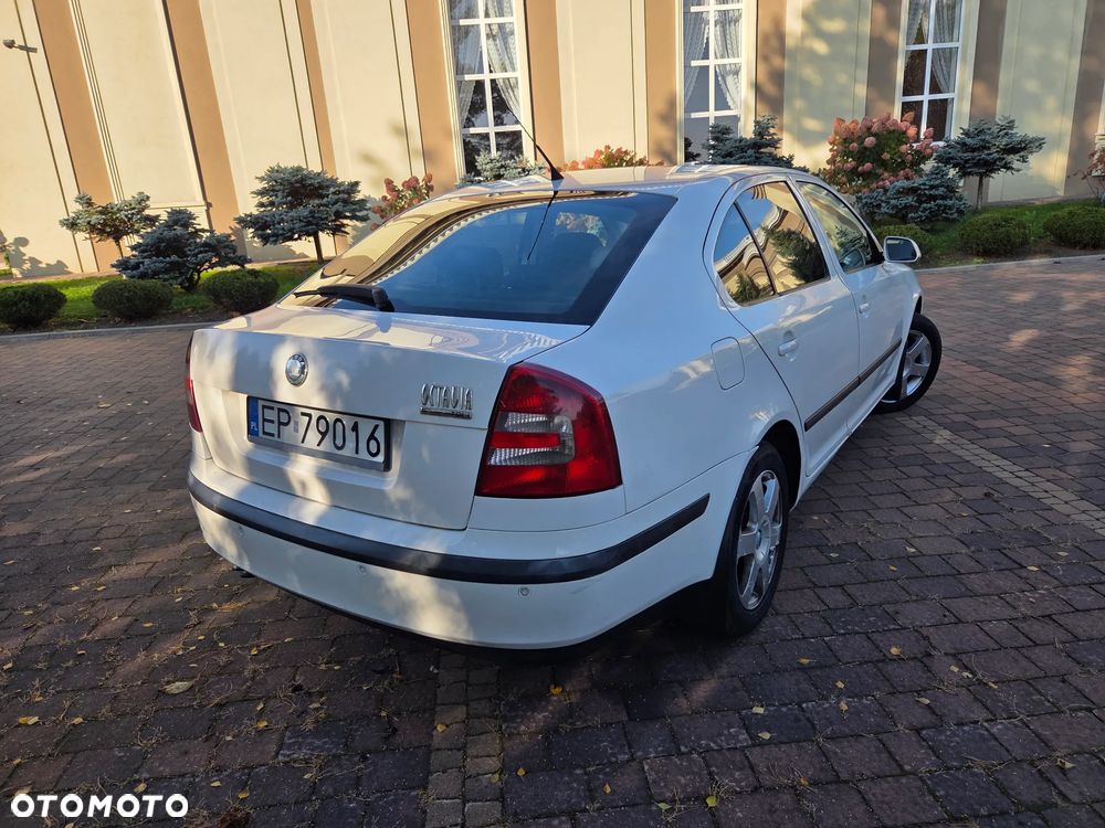 Skoda Octavia 1.9 TDI Ambiente DSG - 21