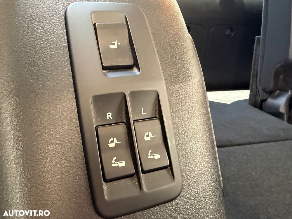 Toyota Land Cruiser 2.8l D-4D 204 CP A/T 7 locuri Luxury AVS Black - 27