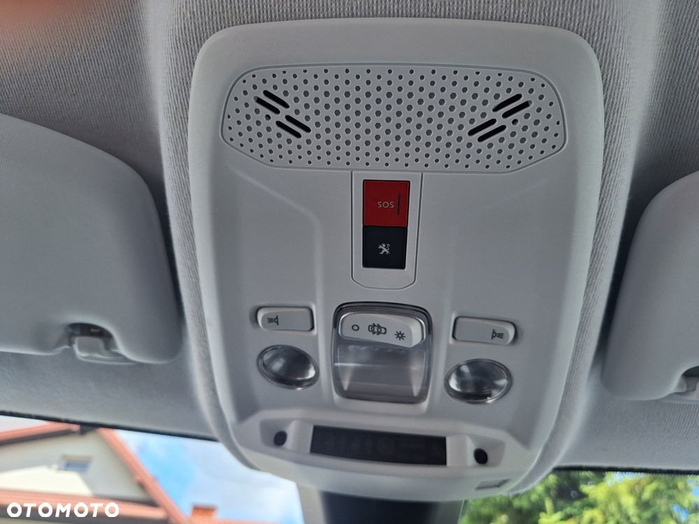Peugeot 208 BlueHDi 100 Active Pack - 19