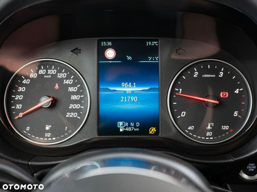 Mercedes-Benz Klasa T 180 d Progressive - 13