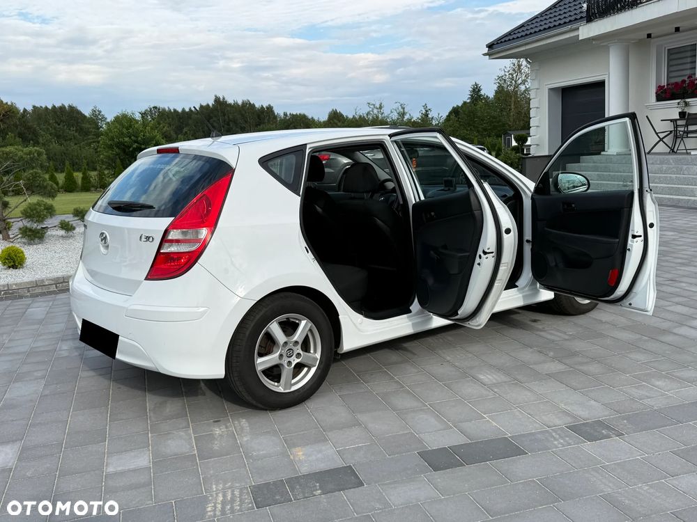 Hyundai i30 1.4 Comfort - 13