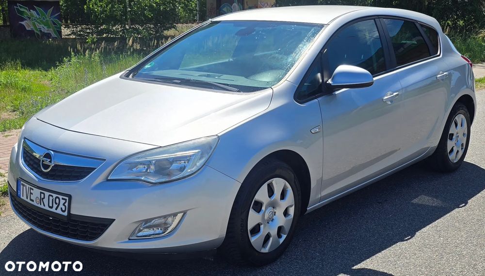 Opel Astra 1.7 CDTI DPF Color Edition - 8