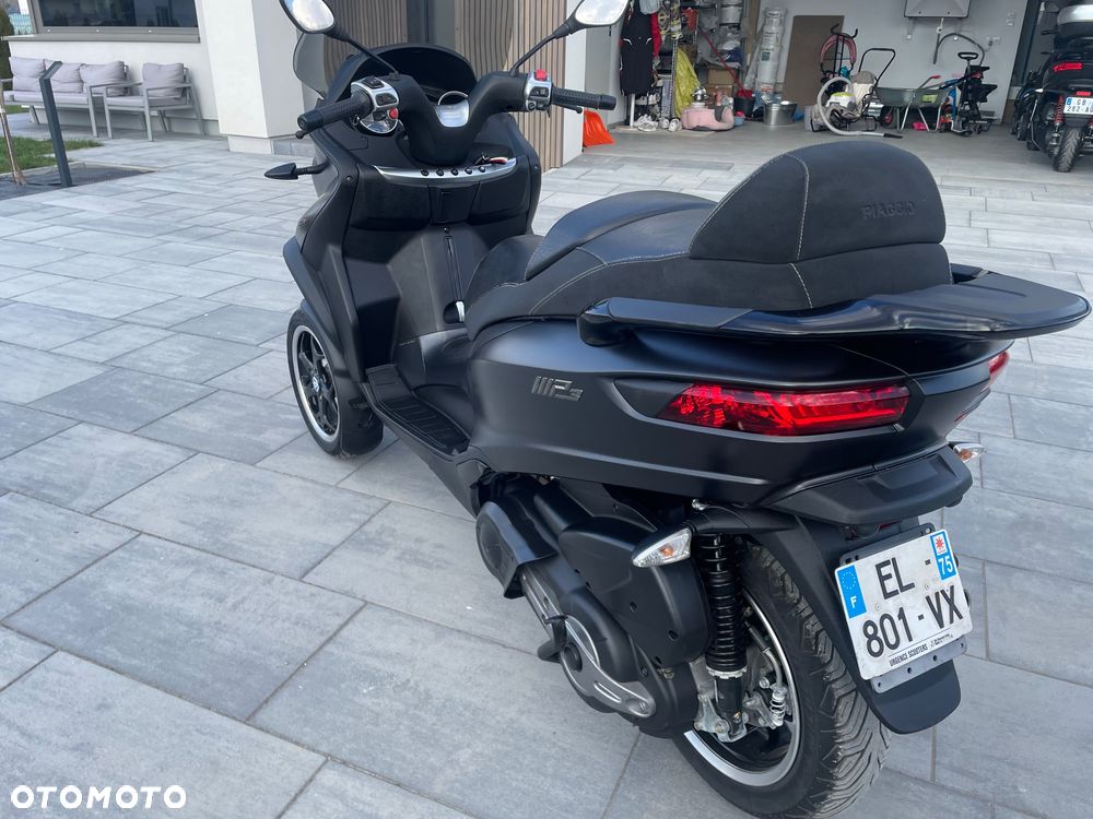 Piaggio MP-3 - 15