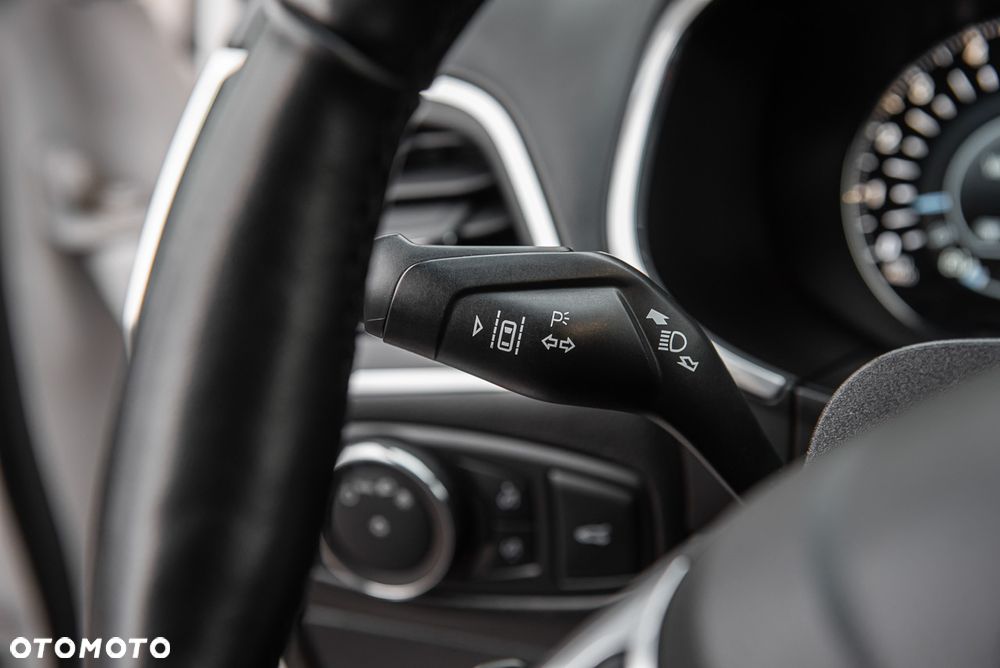 Ford Edge 2.0 TDCi Bi-Turbo 4x4 Titanium - 21