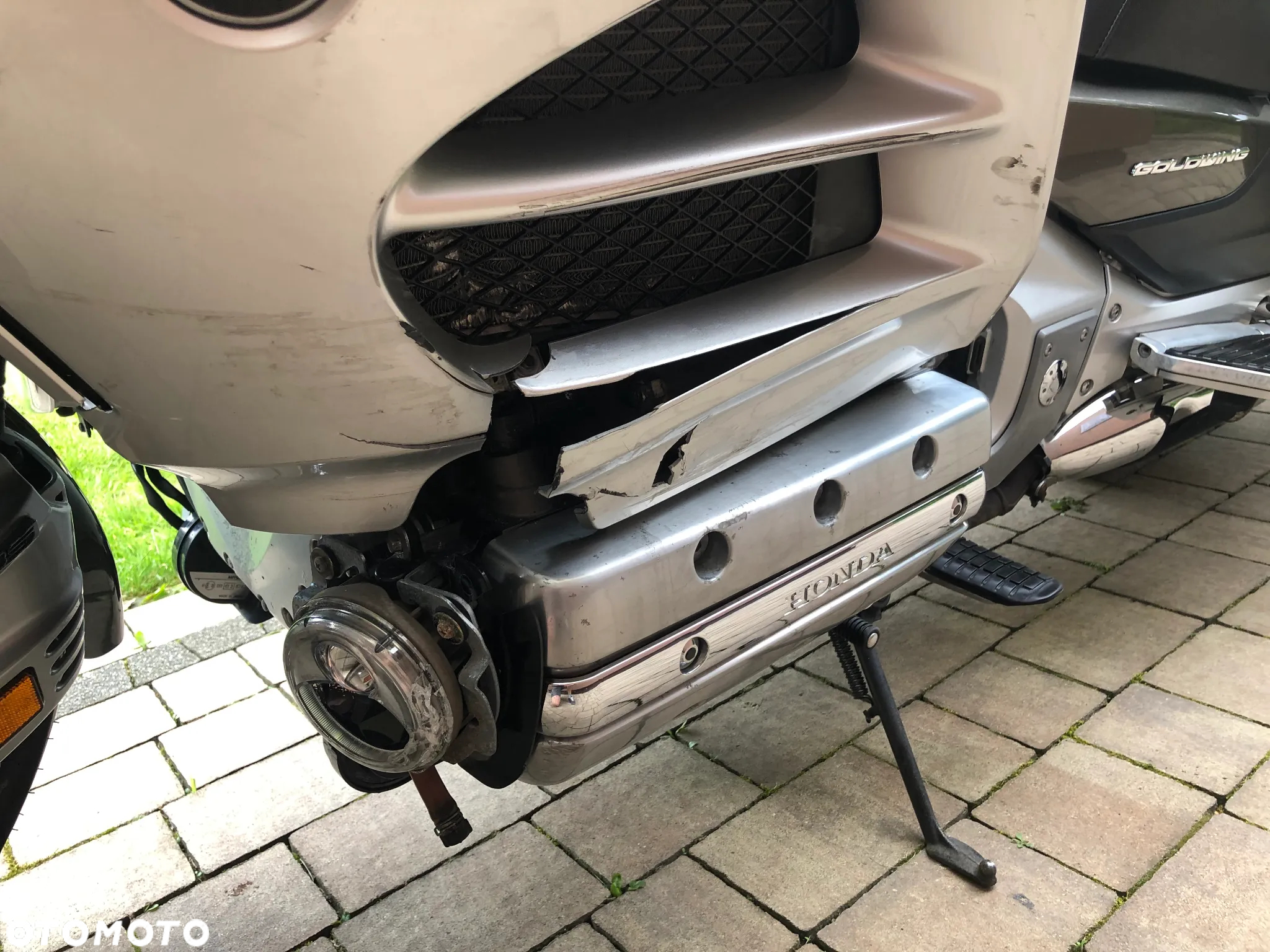 Honda GL - 11