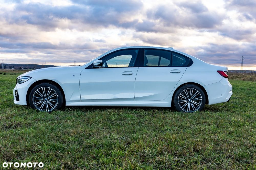 BMW Seria 3 320i xDrive M Sport Sport - 12
