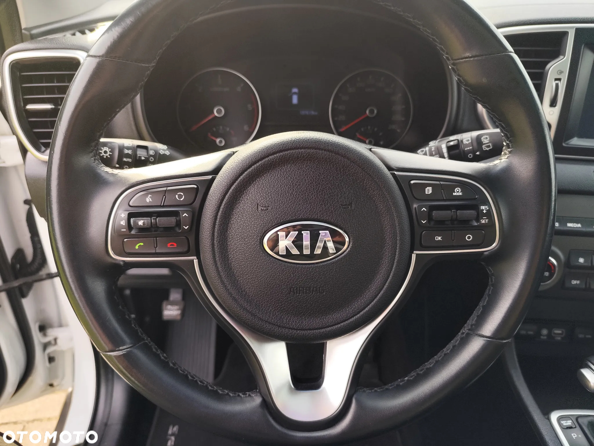Kia Sportage - 16